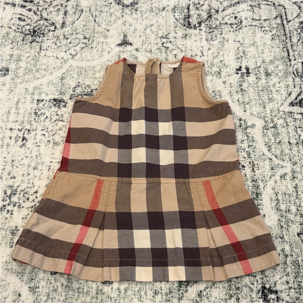 Burberry baby girl Beige and Red Check Dress 9-12 months nwot